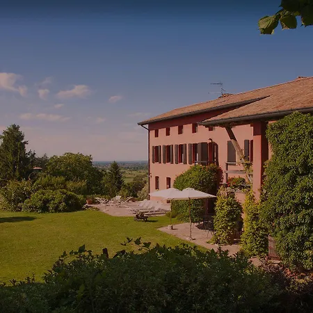 Casa Rossa Ai Colli Κατάλυμα σε φάρμα Ragogna