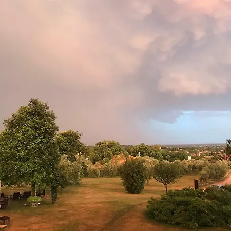 Casa Rossa Ai Colli *